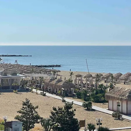 Апартамент Luxury Sea Nest Next Marina Dinevi *