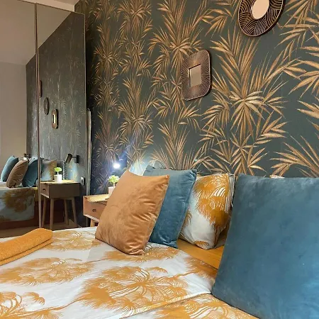 Апартамент Luxury Sea Nest Next Marina Dinevi